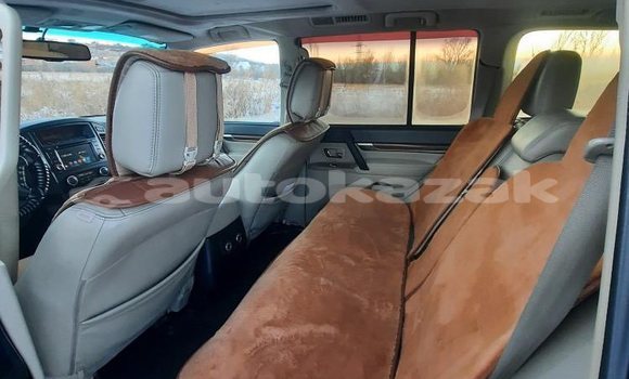 Buy Used Mitsubishi Pajero Black Car in Almaty in Almati Buy Used Mitsubishi Pajero Black Car in Almaty in Almati