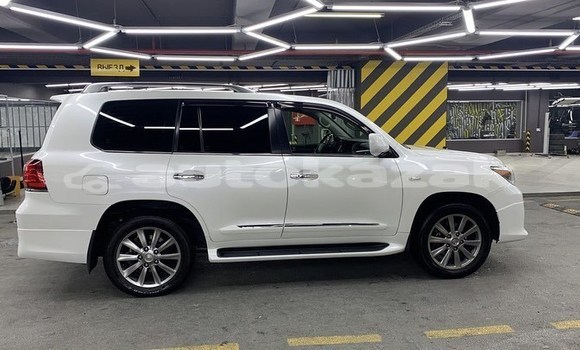 Buy Used Lexus LX 570 White Car in Almaty in Almati Buy Used Lexus LX 570 White Car in Almaty in Almati