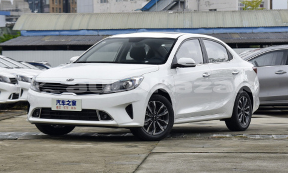 Buy Used Kia Forte White Car in Almaty in Almati Buy Used Kia Forte White Car in Almaty in Almati