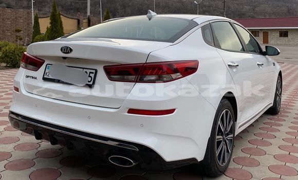 Buy Used Kia Optima White Car in Almaty in Almati Buy Used Kia Optima White Car in Almaty in Almati