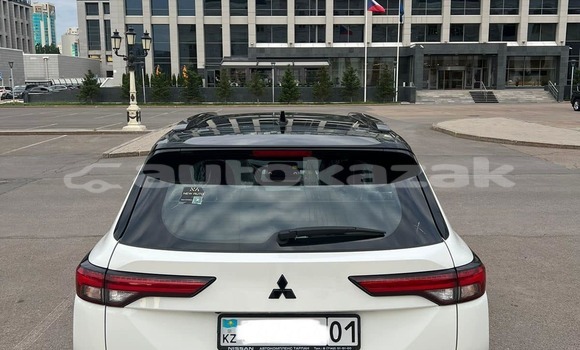 Buy Used Mitsubishi Outlander White Car in Astana in Akmola Buy Used Mitsubishi Outlander White Car in Astana in Akmola