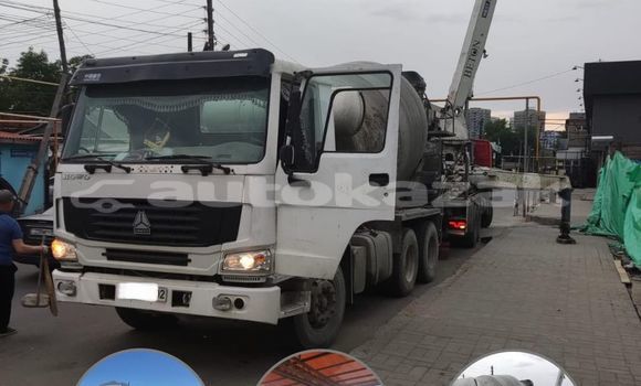 Buy Used FAW B30 White Car in Astana in Akmola