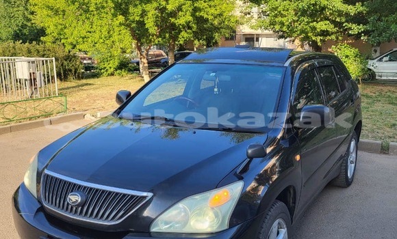 Buy Used Toyota Harrier Black Car in Astana in Akmola