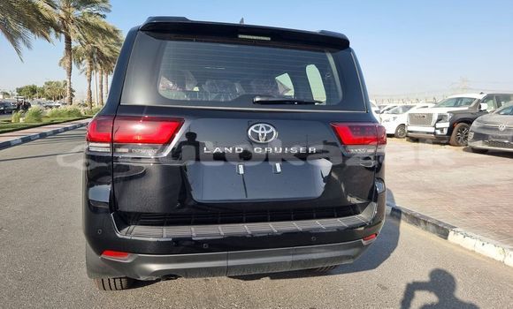 Buy Used Toyota Land Cruiser Black Car in Astana in Akmola Buy Used Toyota Land Cruiser Black Car in Astana in Akmola