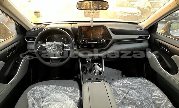 Buy Used Toyota Highlander White Car in Astana in Akmola Buy Used Toyota Highlander White Car in Astana in Akmola