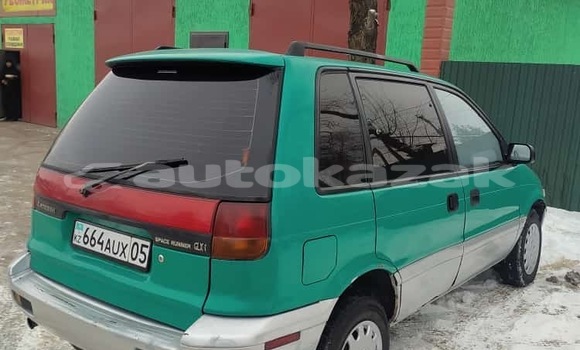 Buy Used Mitsubishi Space Wagon Green Car in Almaty in Almati Buy Used Mitsubishi Space Wagon Green Car in Almaty in Almati