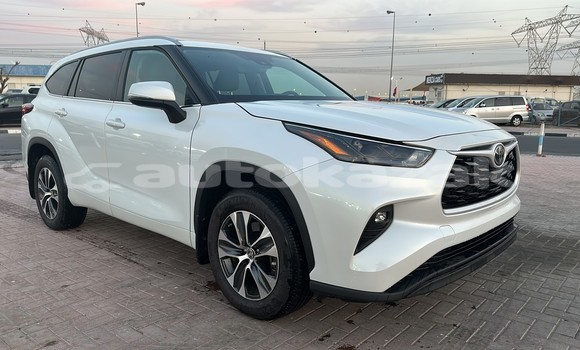 Buy Used Toyota Highlander White Car in Import - Dubai in Akmecet Buy Used Toyota Highlander White Car in Import - Dubai in Akmecet