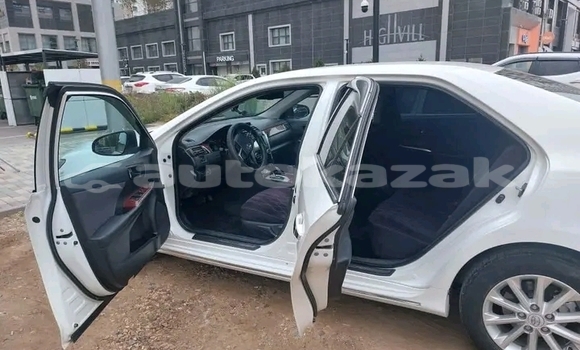 Buy Used Toyota Camry White Car in Aktobe in Aktobe Buy Used Toyota Camry White Car in Aktobe in Aktobe