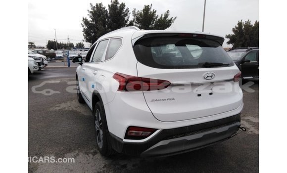 Buy Import Hyundai Santa Fe White Car in Import - Dubai in Akmecet Buy Import Hyundai Santa Fe White Car in Import - Dubai in Akmecet