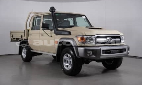 Buy Used Toyota Land Cruiser White Car in Aktau in Karagandi Buy Used Toyota Land Cruiser White Car in Aktau in Karagandi