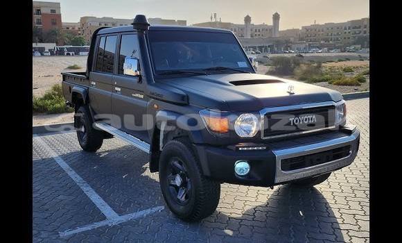 Buy Used Toyota Land Cruiser White Car in Aktau in Karagandi Buy Used Toyota Land Cruiser White Car in Aktau in Karagandi