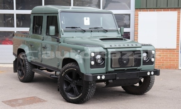 Buy Used Land Rover Defender Green Car in Astana in Akmola Buy Used Land Rover Defender Green Car in Astana in Akmola