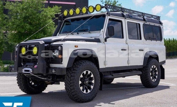 Buy Used Land Rover Defender White Car in Astana in Akmola Buy Used Land Rover Defender White Car in Astana in Akmola