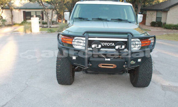 Buy Used Toyota FJ Cruiser Green Car in Astana in Akmola Buy Used Toyota FJ Cruiser Green Car in Astana in Akmola