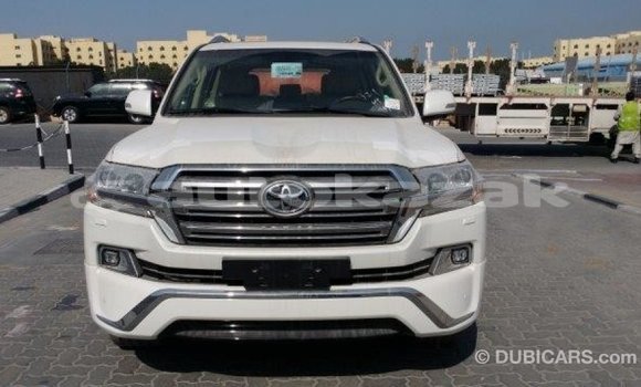 Buy Import Toyota Land Cruiser White Car in Import - Dubai in Akmecet Buy Import Toyota Land Cruiser White Car in Import - Dubai in Akmecet