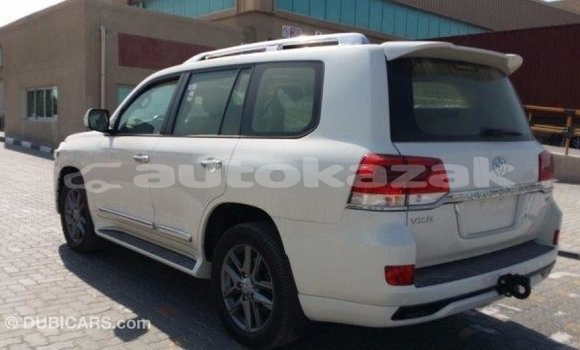 Buy Import Toyota Land Cruiser White Car in Import - Dubai in Akmecet Buy Import Toyota Land Cruiser White Car in Import - Dubai in Akmecet