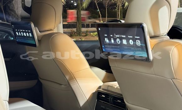 Buy Used Toyota Land Cruiser White Car in Aktau in Karagandi Buy Used Toyota Land Cruiser White Car in Aktau in Karagandi