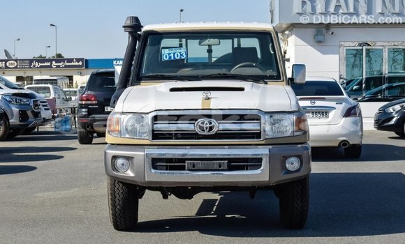 Buy Import Toyota Land Cruiser Beige Car in Import - Dubai in Akmecet Buy Import Toyota Land Cruiser Beige Car in Import - Dubai in Akmecet