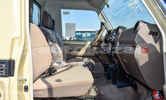 Buy Import Toyota Land Cruiser Beige Car in Import - Dubai in Akmecet Buy Import Toyota Land Cruiser Beige Car in Import - Dubai in Akmecet