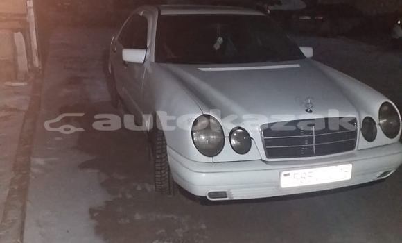 Buy Used Mercedes-Benz E–Class White Car in Aktau in Karagandi Buy Used Mercedes-Benz E–Class White Car in Aktau in Karagandi
