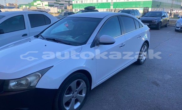 Buy Used Chevrolet Cruze White Car in Aktau in Mankistau Buy Used Chevrolet Cruze White Car in Aktau in Mankistau