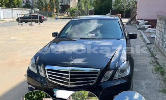 Buy Used Mercedes-Benz E–Class Black Car in Aktobe in Aktobe