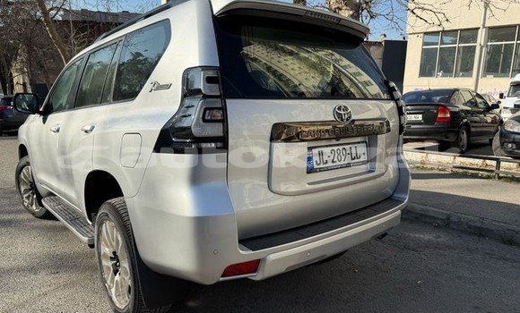 Buy New Toyota Land Cruiser Prado Silver Car in Aktau in Karagandi Buy New Toyota Land Cruiser Prado Silver Car in Aktau in Karagandi