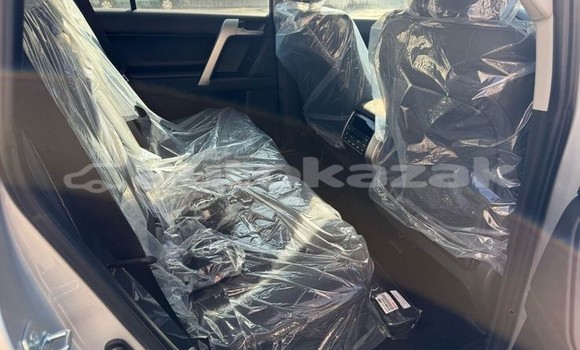Buy New Toyota Land Cruiser Prado Silver Car in Aktau in Karagandi Buy New Toyota Land Cruiser Prado Silver Car in Aktau in Karagandi