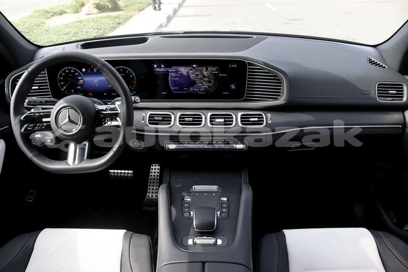 Big with watermark mercedes benz gle akmecet import dubai 5300