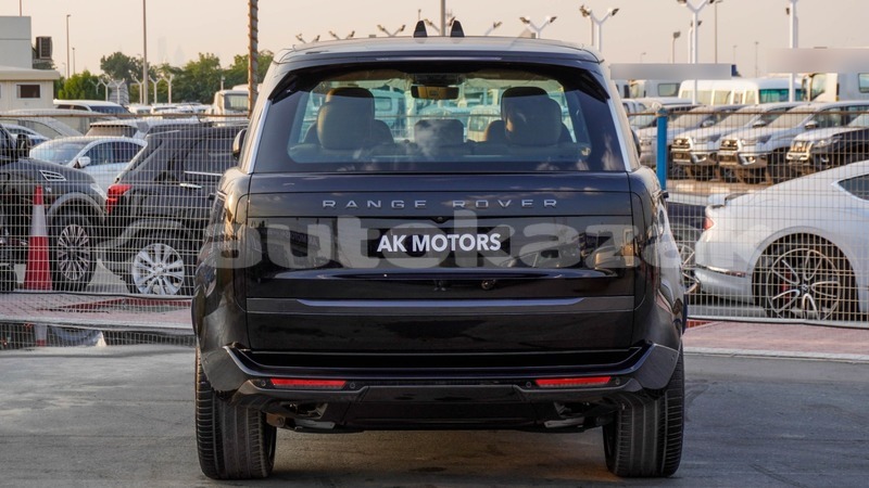 Big with watermark land rover range rover vogue akmecet import dubai 5302