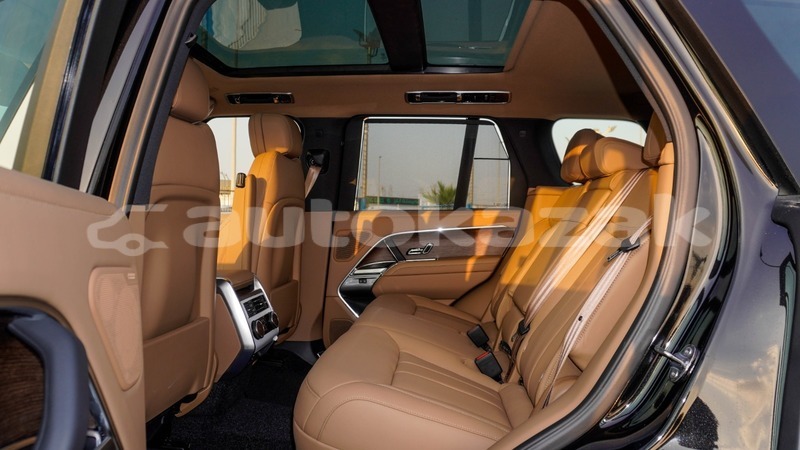 Big with watermark land rover range rover vogue akmecet import dubai 5302