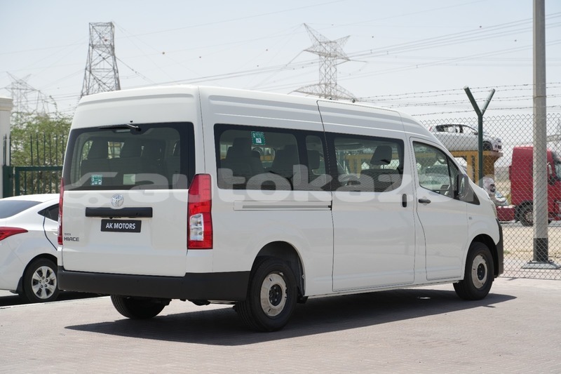 Big with watermark toyota hiace akmecet import dubai 5303
