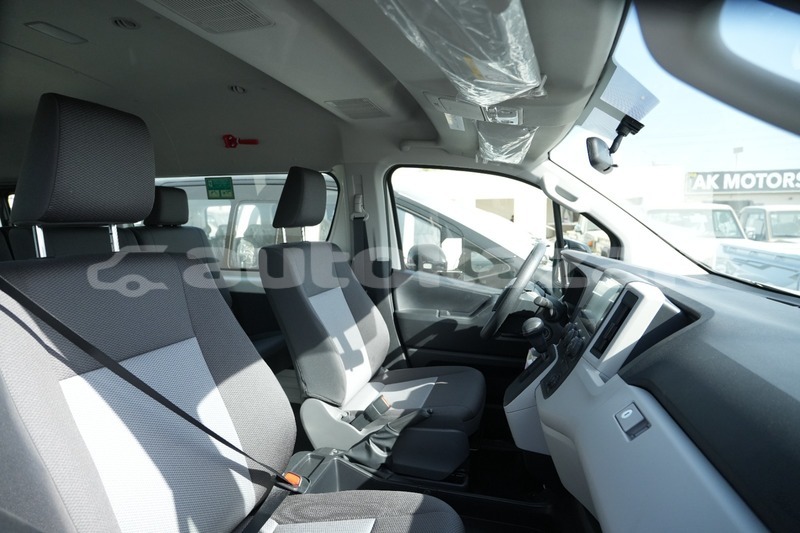 Big with watermark toyota hiace akmecet import dubai 5303