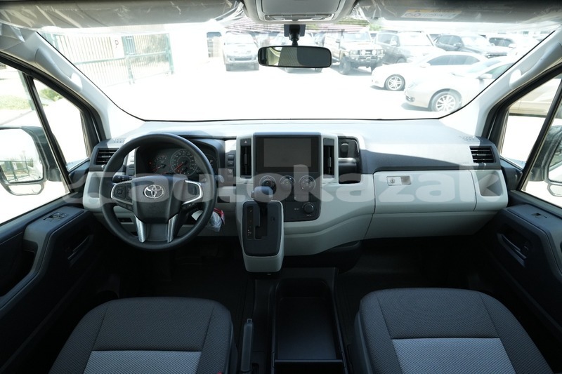 Big with watermark toyota hiace akmecet import dubai 5303