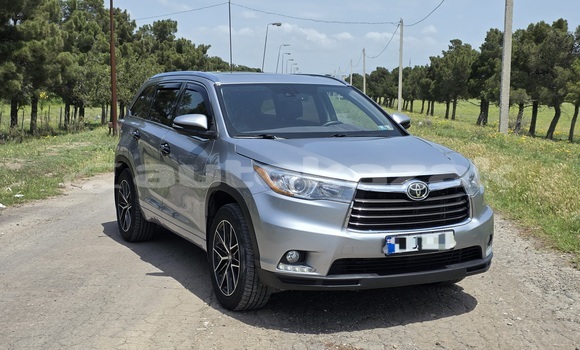 Buy Used Toyota Highlander Silver Car in Almati in Almati Buy Used Toyota Highlander Silver Car in Almati in Almati