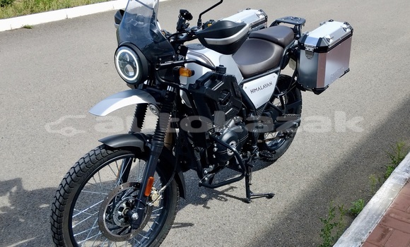 Buy Used Royal Enfield GT Silver Bike in Astana in Akmola