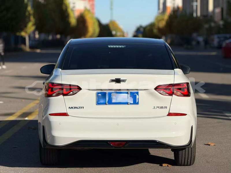 Big with watermark chevlolet spin almati almati 5356