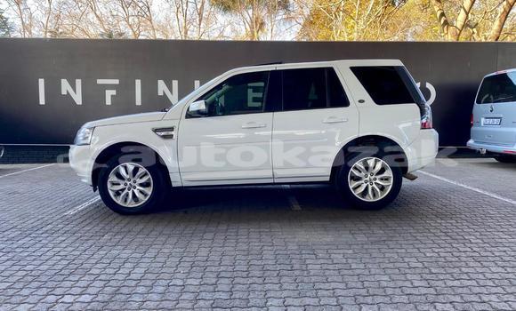 Buy Used Land Rover Freelander White Car in Astana in Akmola Buy Used Land Rover Freelander White Car in Astana in Akmola