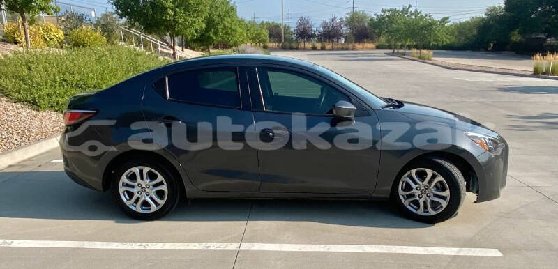 Big with watermark toyota yaris akmola astana 5418