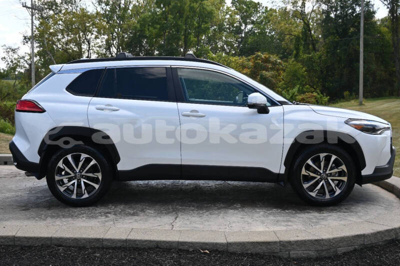 Big with watermark toyota corolla cross akmola astana 5419