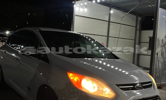 Buy Used Ford C-MAX White Car in Georgiyev in Taraz Buy Used Ford C-MAX White Car in Georgiyev in Taraz