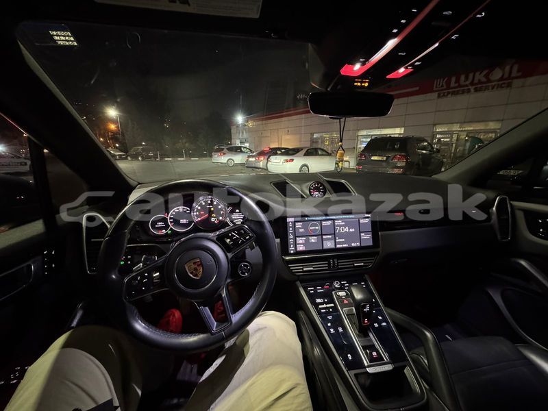 Big with watermark porsche cayenne taraz georgiyev 5479