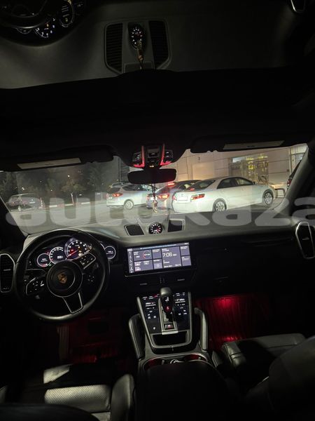 Big with watermark porsche cayenne taraz georgiyev 5479