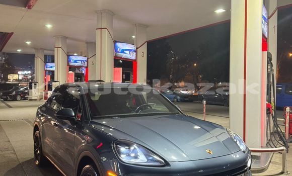 Buy Used Porsche Cayenne Blue Car in Georgiyev in Taraz Buy Used Porsche Cayenne Blue Car in Georgiyev in Taraz