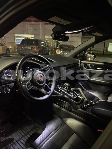 Big with watermark porsche cayenne taraz georgiyev 5479