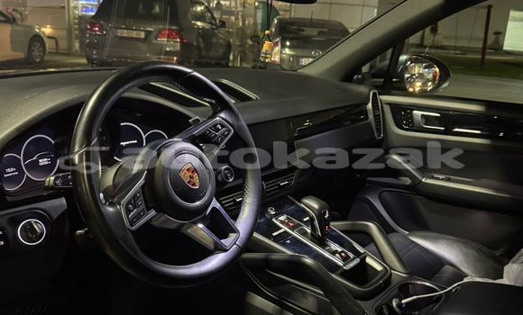 Buy Used Porsche Cayenne Blue Car in Georgiyev in Taraz Buy Used Porsche Cayenne Blue Car in Georgiyev in Taraz