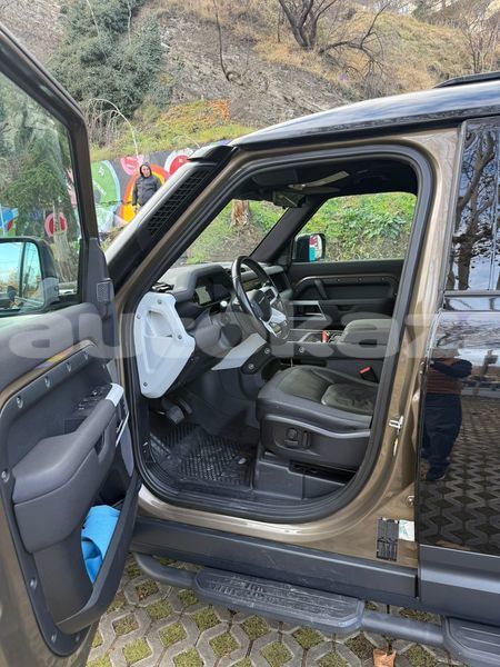 Big with watermark land rover defender taraz georgiyev 5500