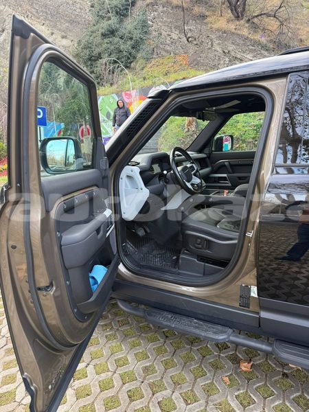 Big with watermark land rover defender taraz georgiyev 5500