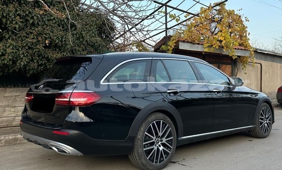 Buy Used Mercedes-Benz E–Class Black Car in Georgiyev in Taraz Buy Used Mercedes-Benz E–Class Black Car in Georgiyev in Taraz