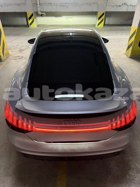 Big with watermark audi r8 taraz georgiyev 5523